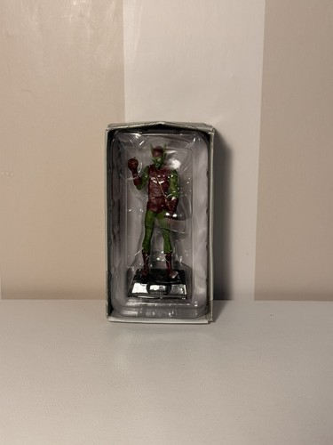 Green goblin figure marvel - green,