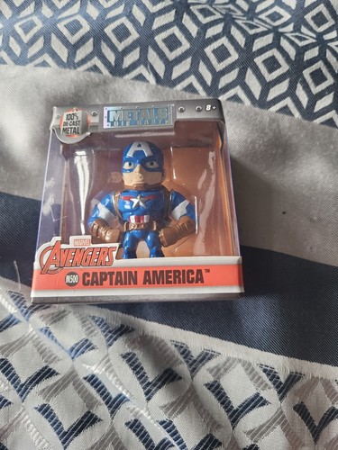Metal die cast captain - metal,