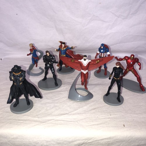 Marvel avengers mega figurine - marvel,
